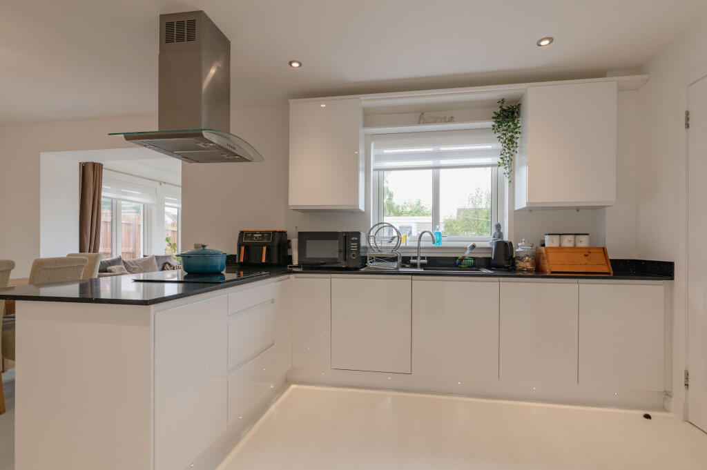 House in Buckie, Letterfourie, Moray - View 4