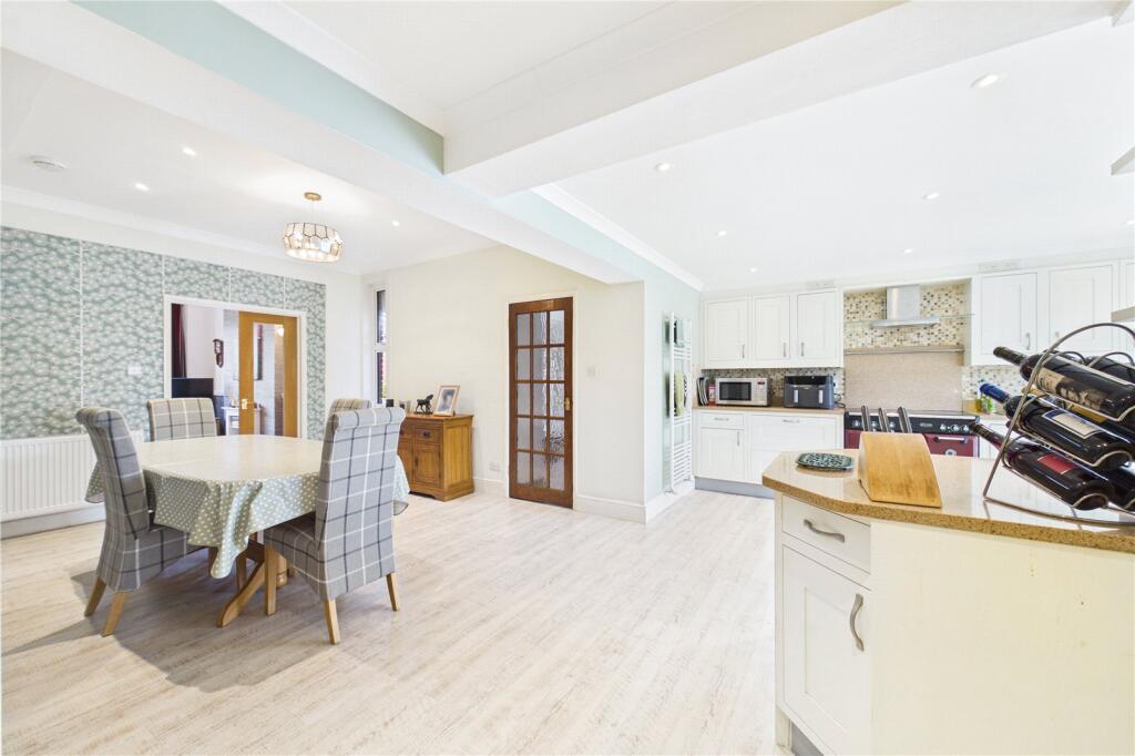 House in Burghfield - View 5
