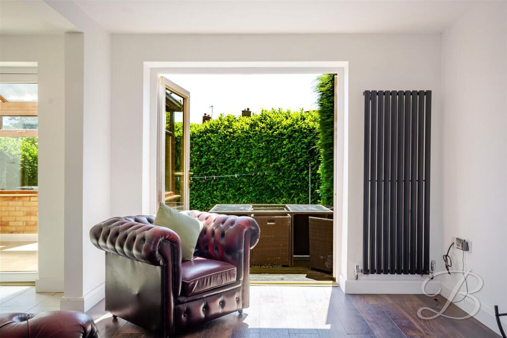 House in Ashfield, Sutton in Ashfield, Nottinghamshire - View 4