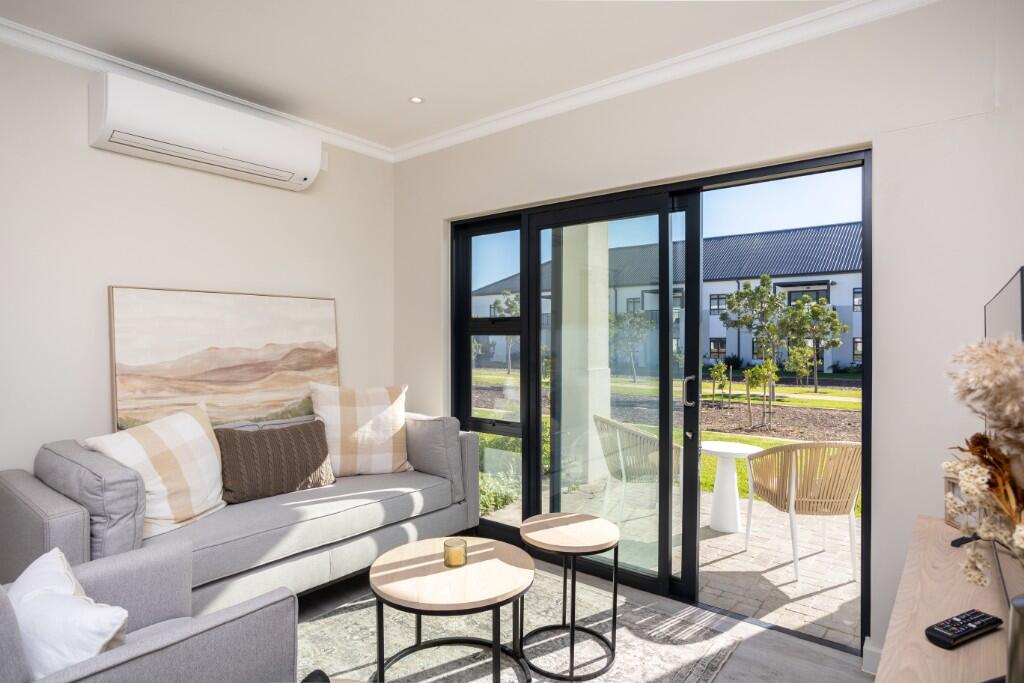 Main image of property: Paarl, Western Cape