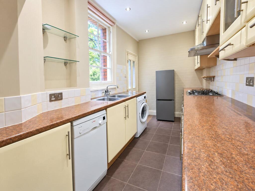 Apartment in London - View 3