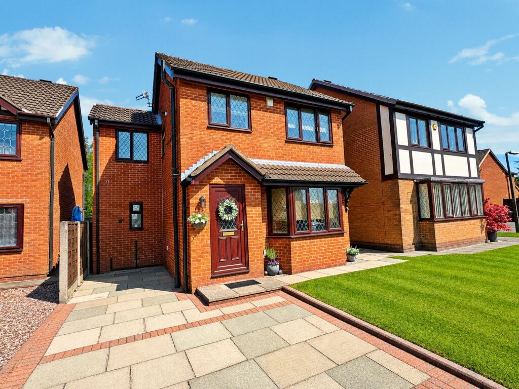 Main image of property: Saltergate Close, Bolton, BL3