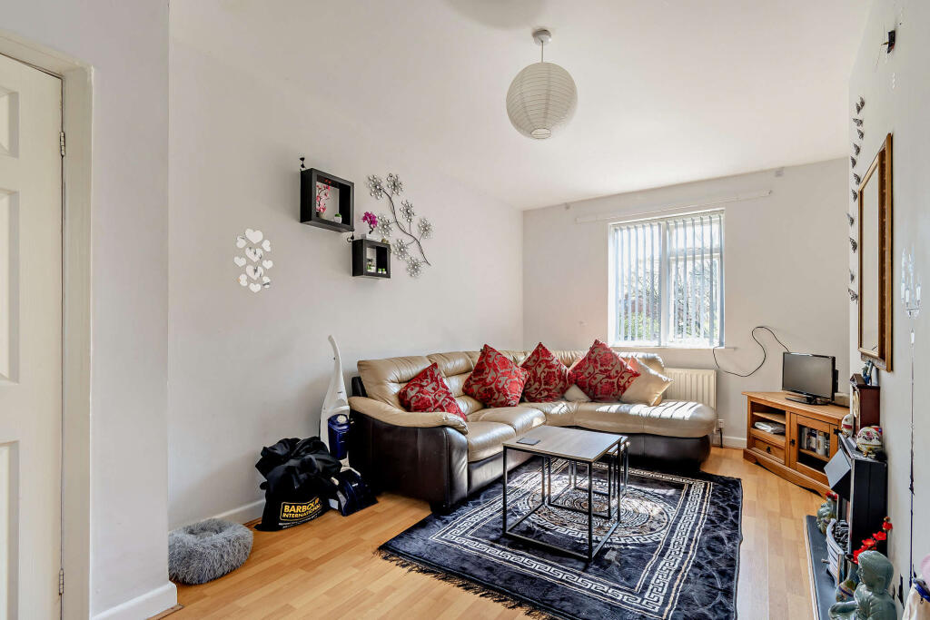 Southey Hall Road, Sheffield, S5 photo 3