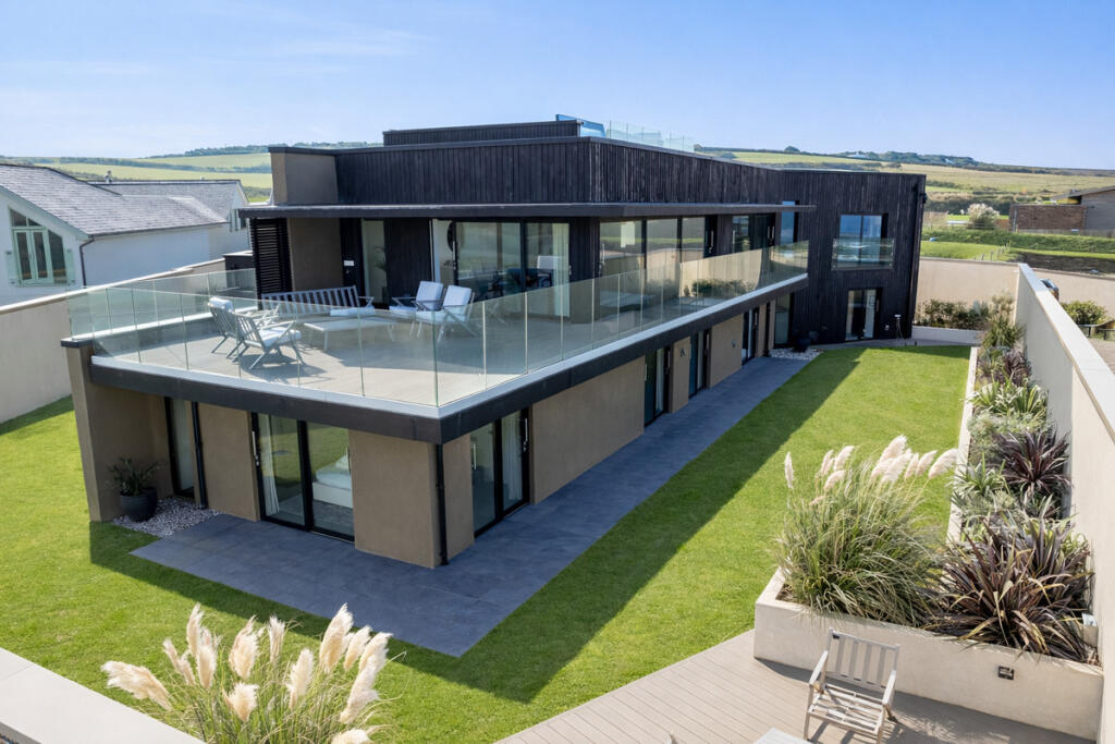 Marine Drive, Bude, EX23 2