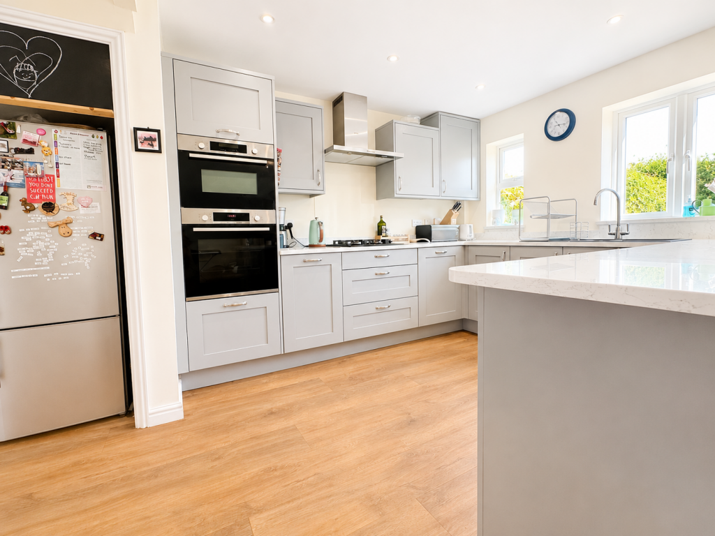 Prowse Close, Bristol, BS35 photo 4