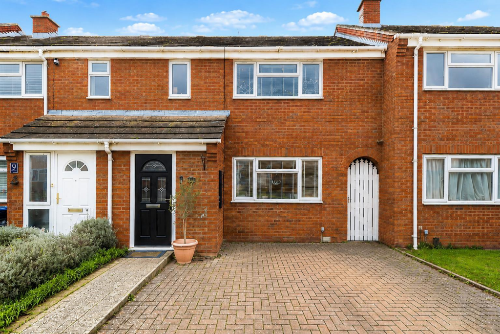 Main image of property: Napton Drive, Leamington Spa, CV32 7UX