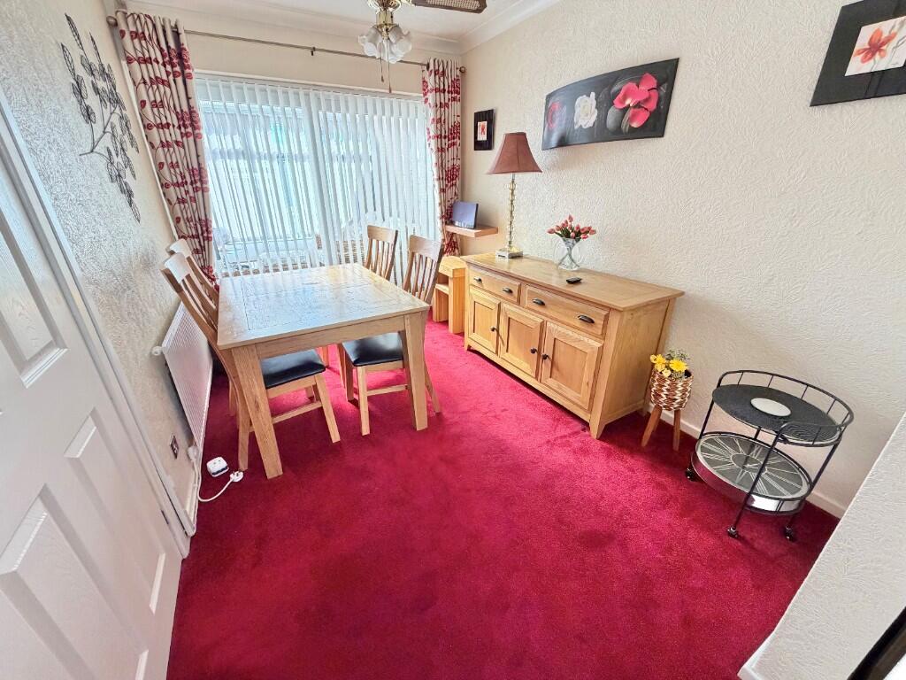 Braeside Close, Great Sutton - View 6