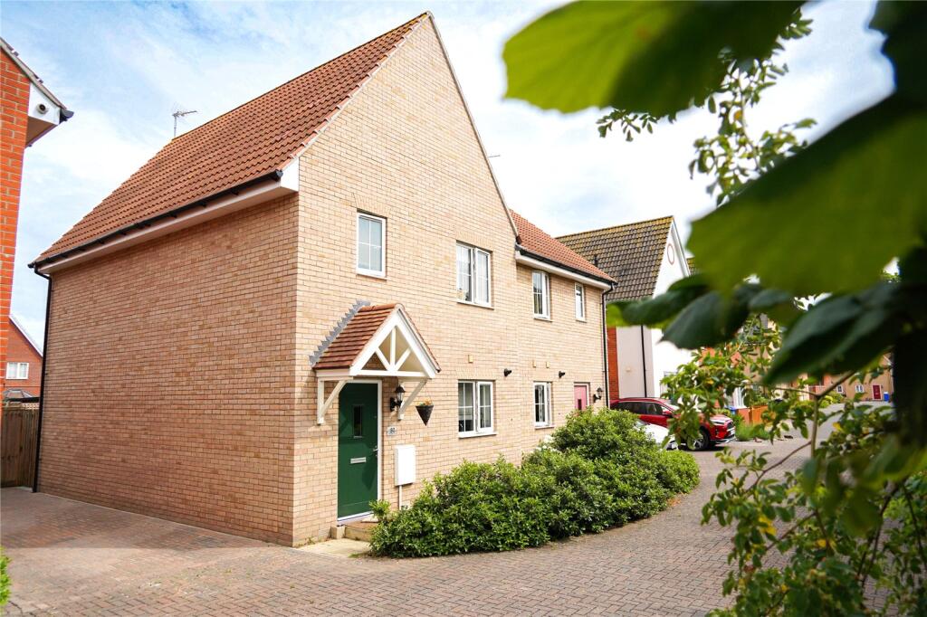 3-bed semi-detached on Buckthorn Way, Red Lodge, Bury St. Edmunds, Suffolk, IP28, £112,000