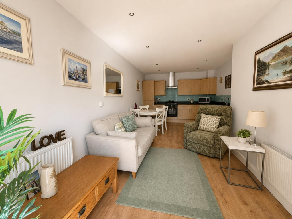 House in Twickenham - View 2