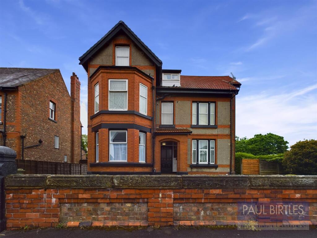 Main image of property: Queens Road, Urmston, Trafford, M41