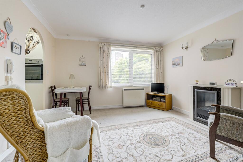 Heene Road, Worthing, West Sussex, BN11 - View 3