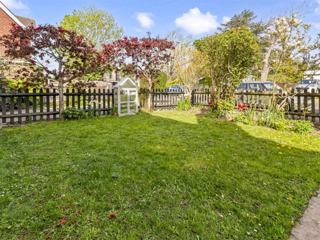 House in Worthing, West Sussex - View 5