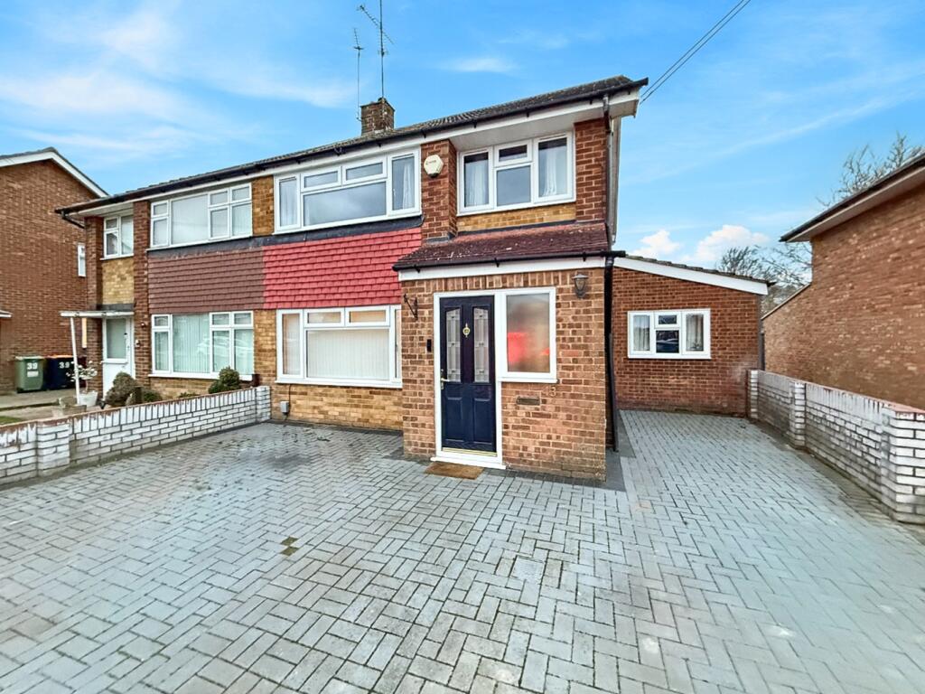 Main image of property: Carterweys, Dunstable