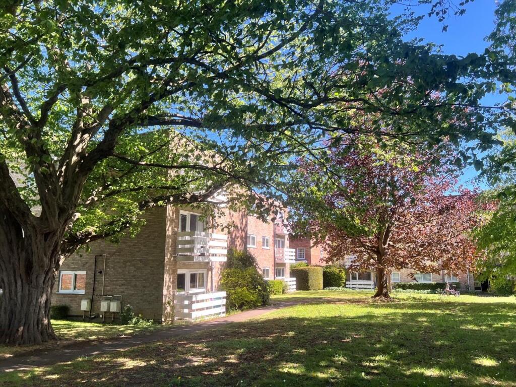 Main image of property: Cunliffe Close, North Oxford