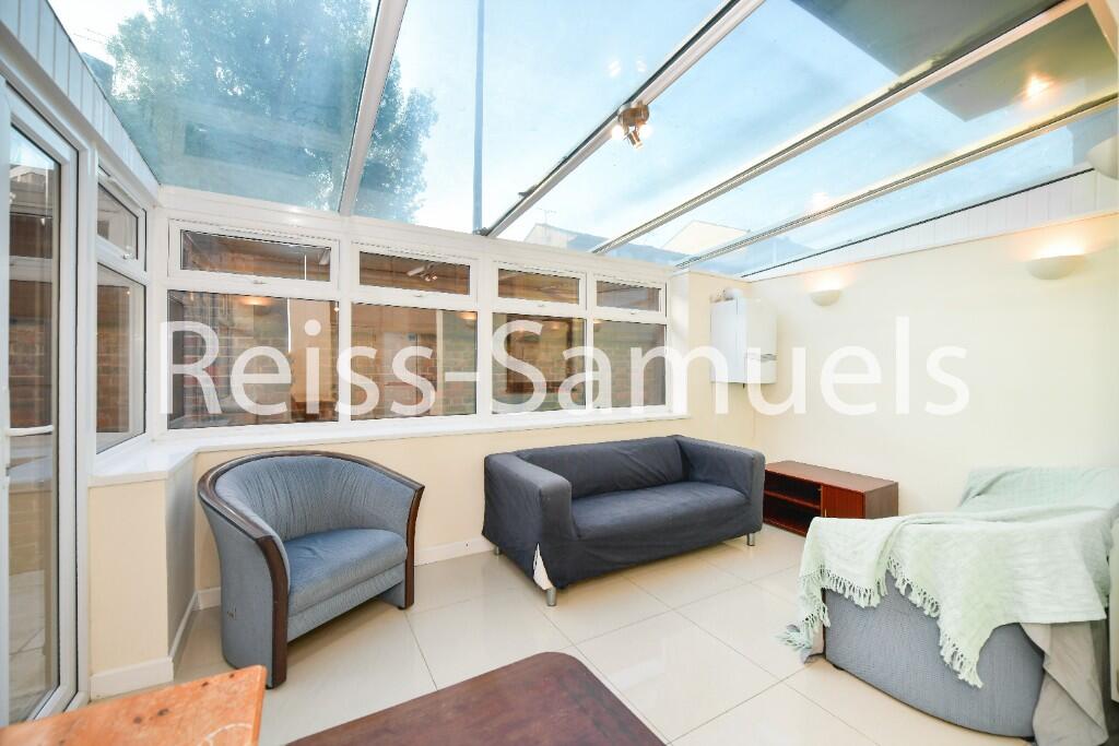 5 bedroom end of terrace house for rent