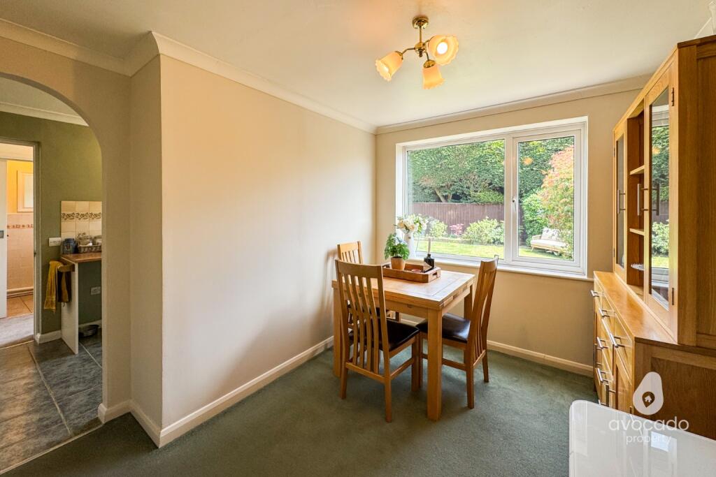 House in Reading, Lower Earley, Earley - View 4