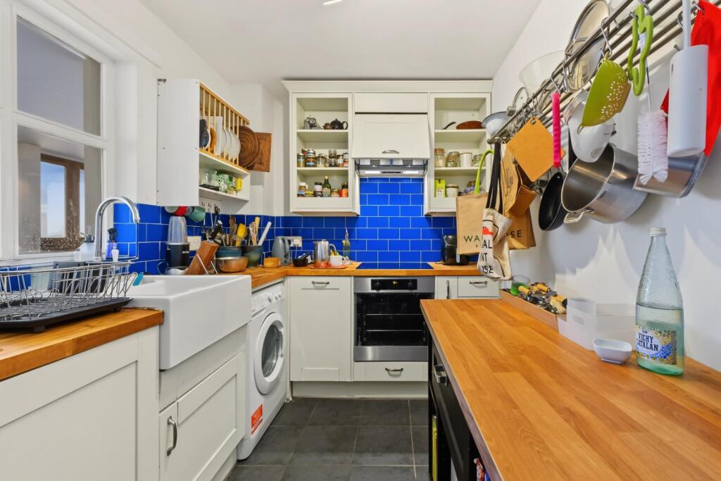 Apartment in London - View 4