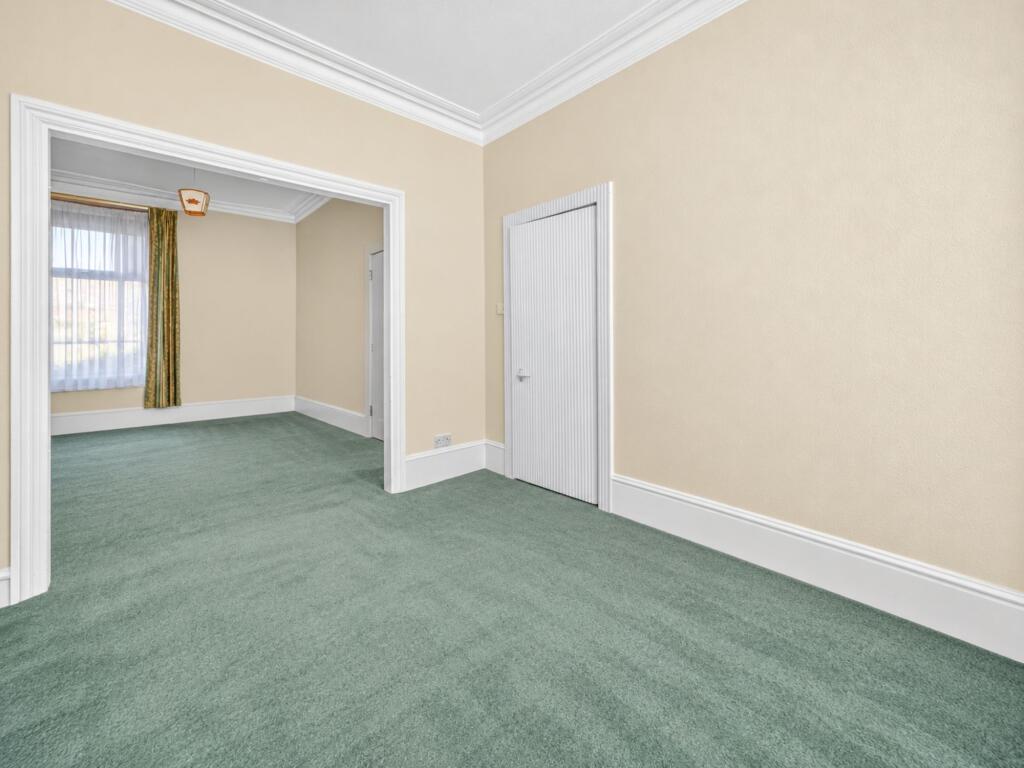 Effingham Road, London, N8 photo 3