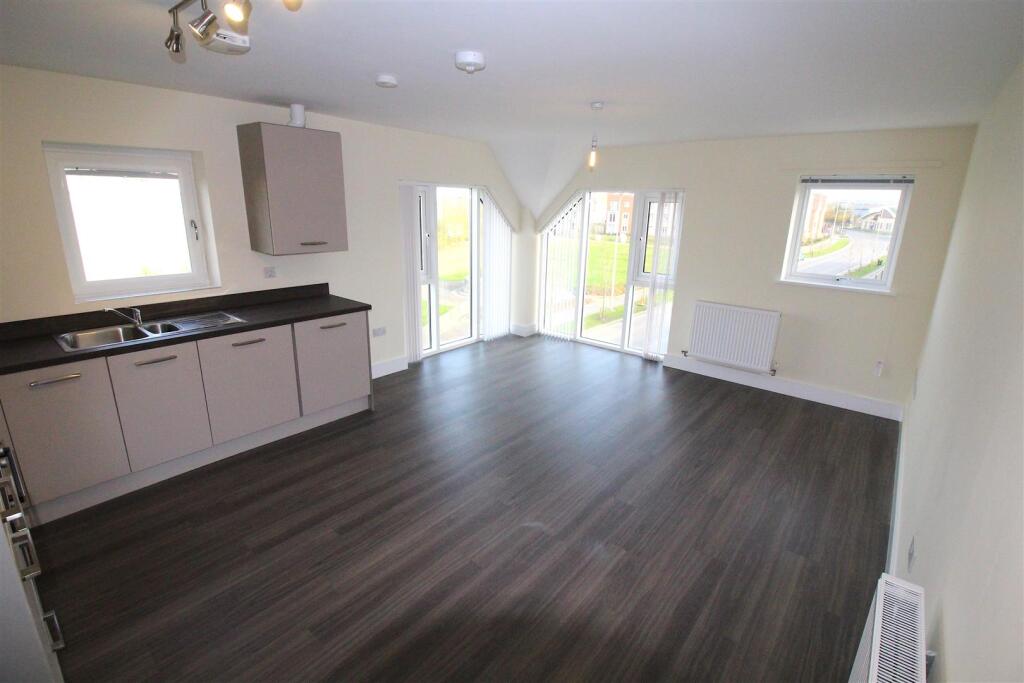 Apartment in Coventry - View 4
