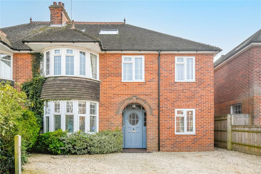 Main image of property: Rectory Close, Newbury, Berkshire, RG14