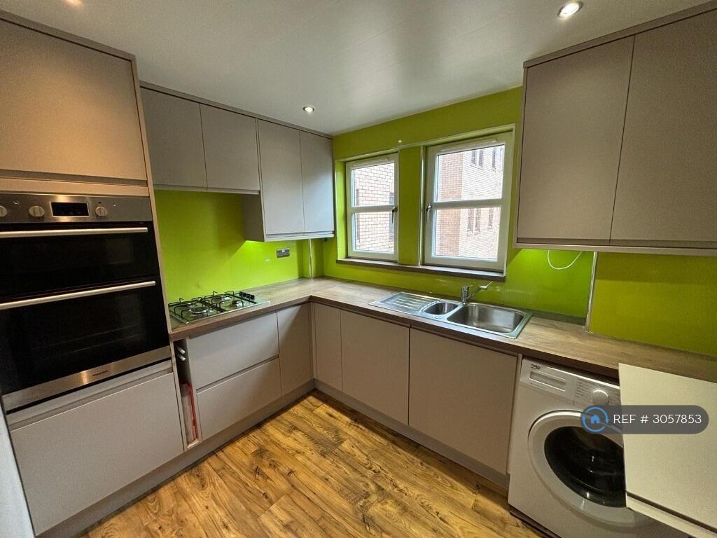 Apartment in Paisley - View 3