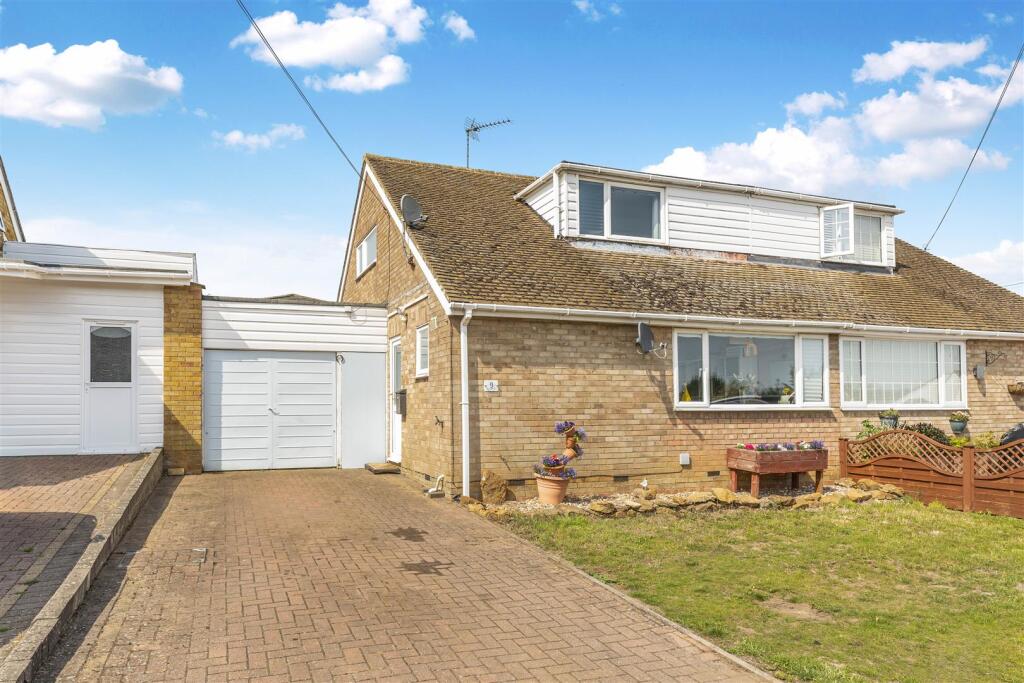 Main image of property: Freemans Road, Bodicote