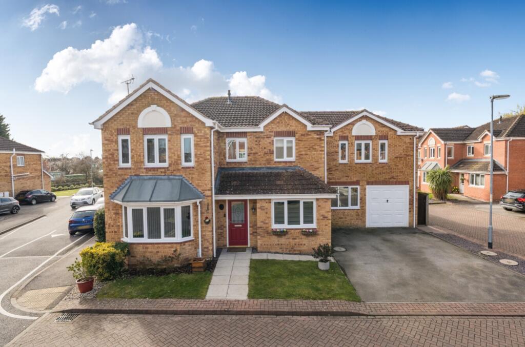 Main image of property: Richmond Drive, North Hykeham, Lincoln, Lincolnshire, LN6