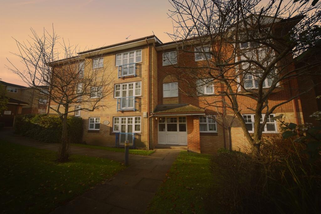 Main image of property: Earls Meade, Luton