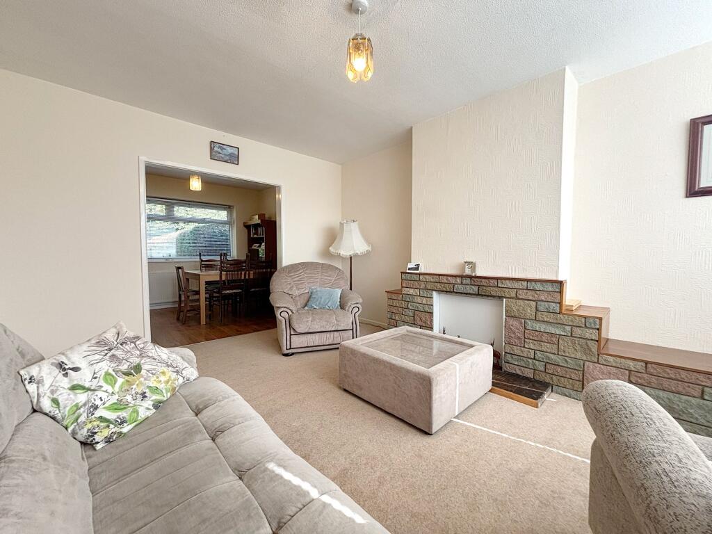 House in Wigan, Ashton-in-Makerfield - More