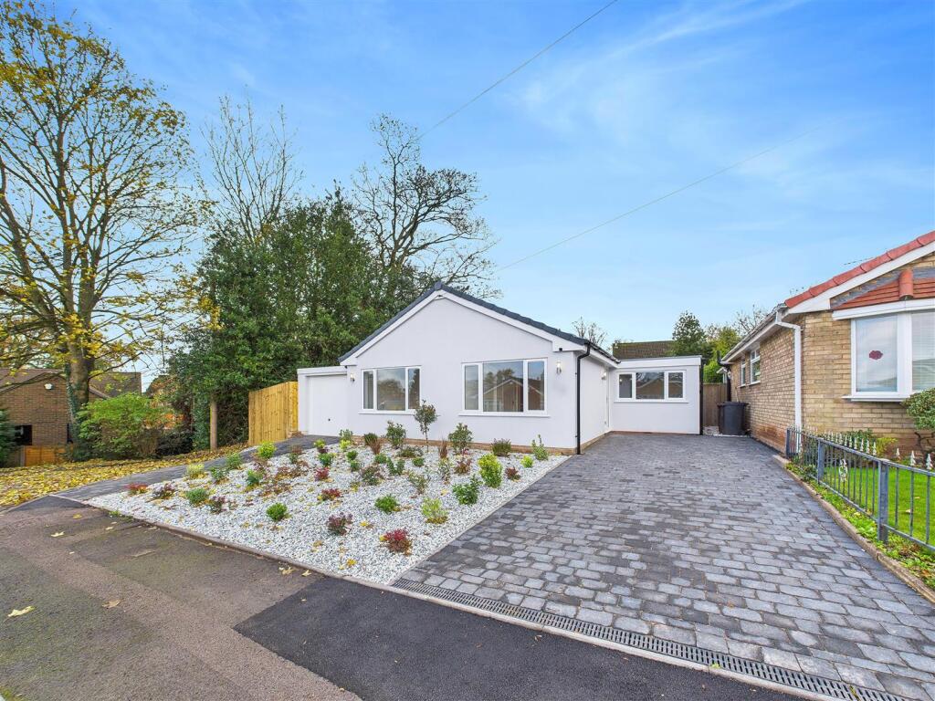 4-bed detached on Beecroft Avenue, Lichfield, £595,000