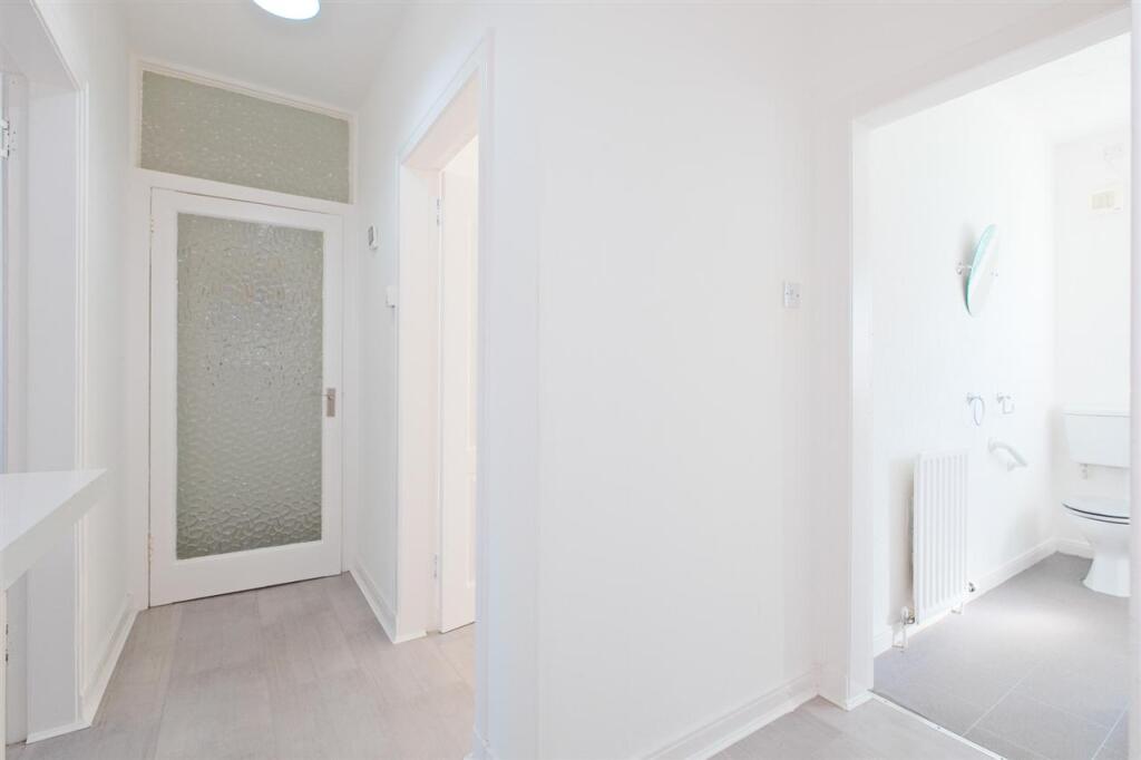 Apartment in Hamilton, Barncluith, Low Waters - View 5