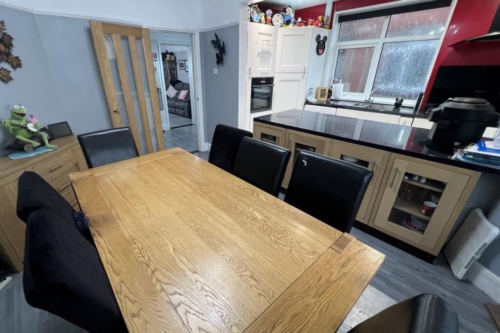 Main image of property: Hawthorn Crescent, Cosham, Portsmouth, Hampshire, PO6 2TS