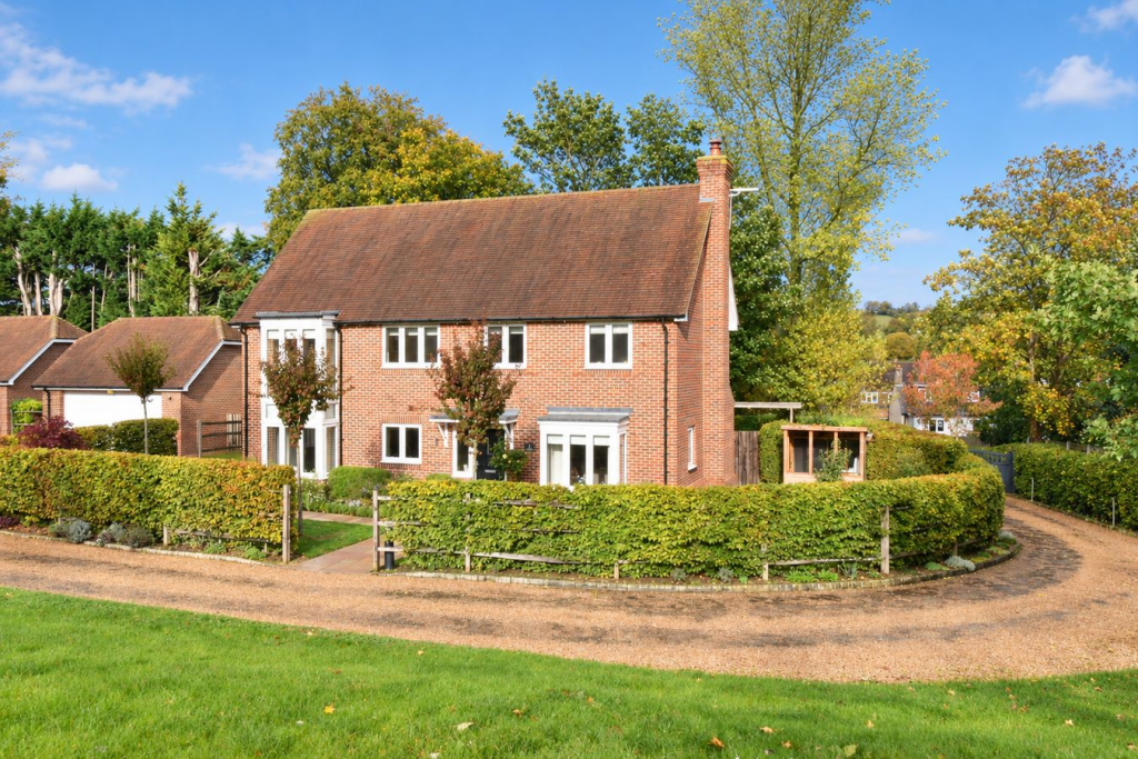 Main image of property: Maidstone Road, Lenham, Maidstone, ME17