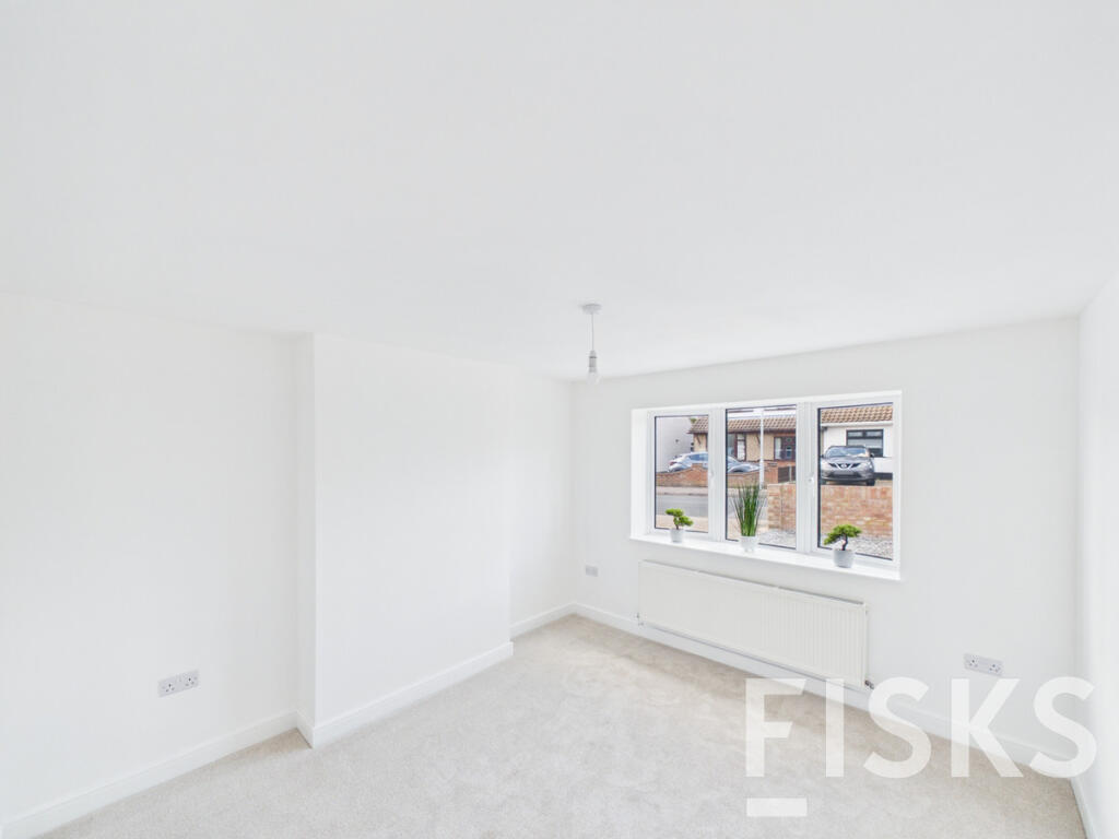 House in Castle Point, Thundersley - More