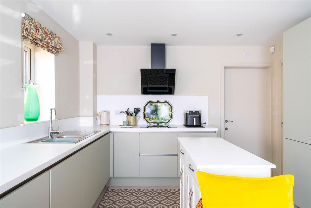 House in Derby - View 5