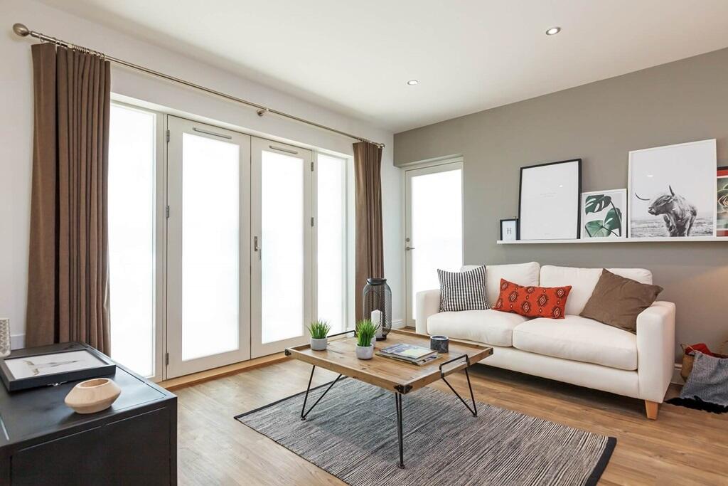 House in Folkestone, Cheriton - View 2