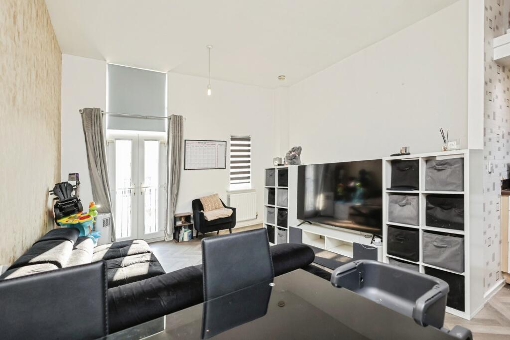 Apartment in Birmingham, West Midlands - View 5