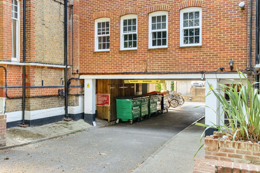 Property photo 11
