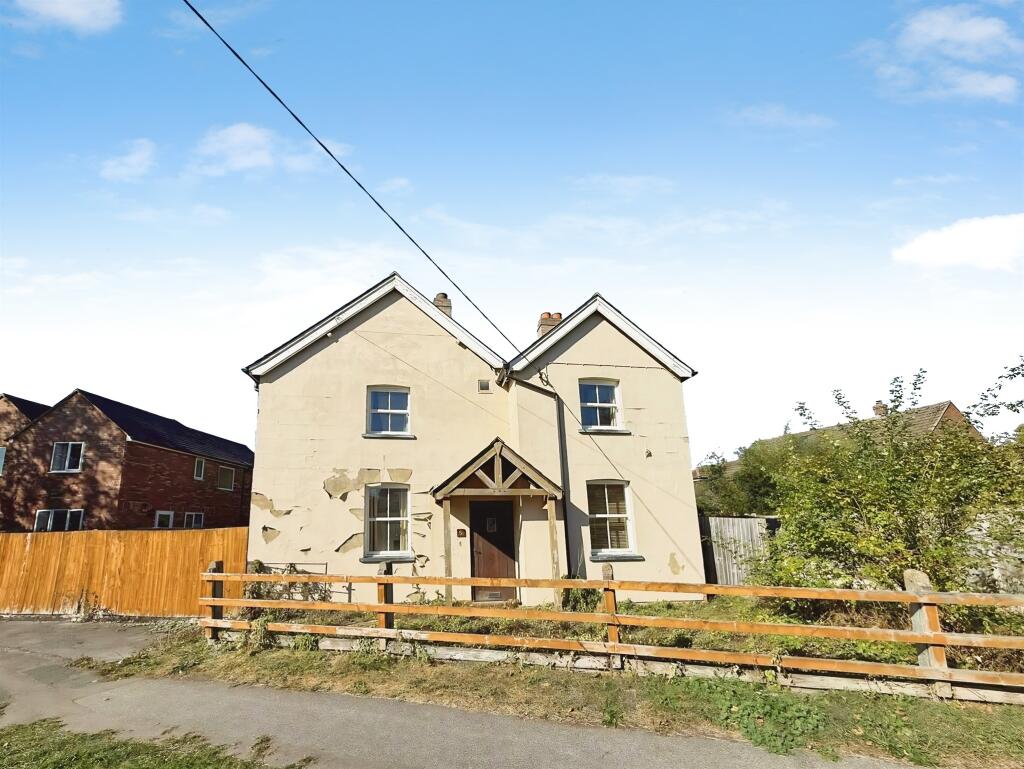 Main image of property: Brook End, Weston Turville, Aylesbury