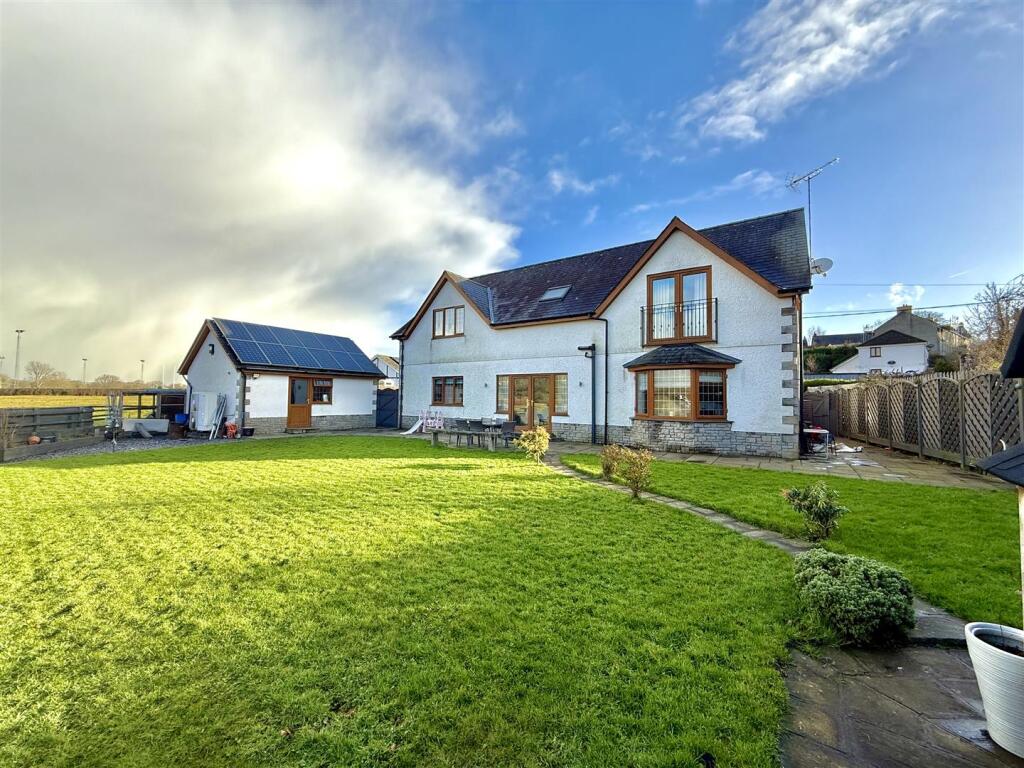 Main image of property: Station Terrace, Llanybydder