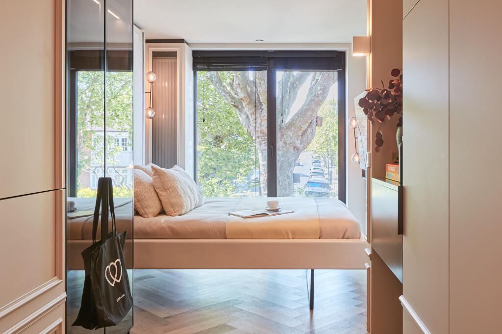 Apartment in London - View 5