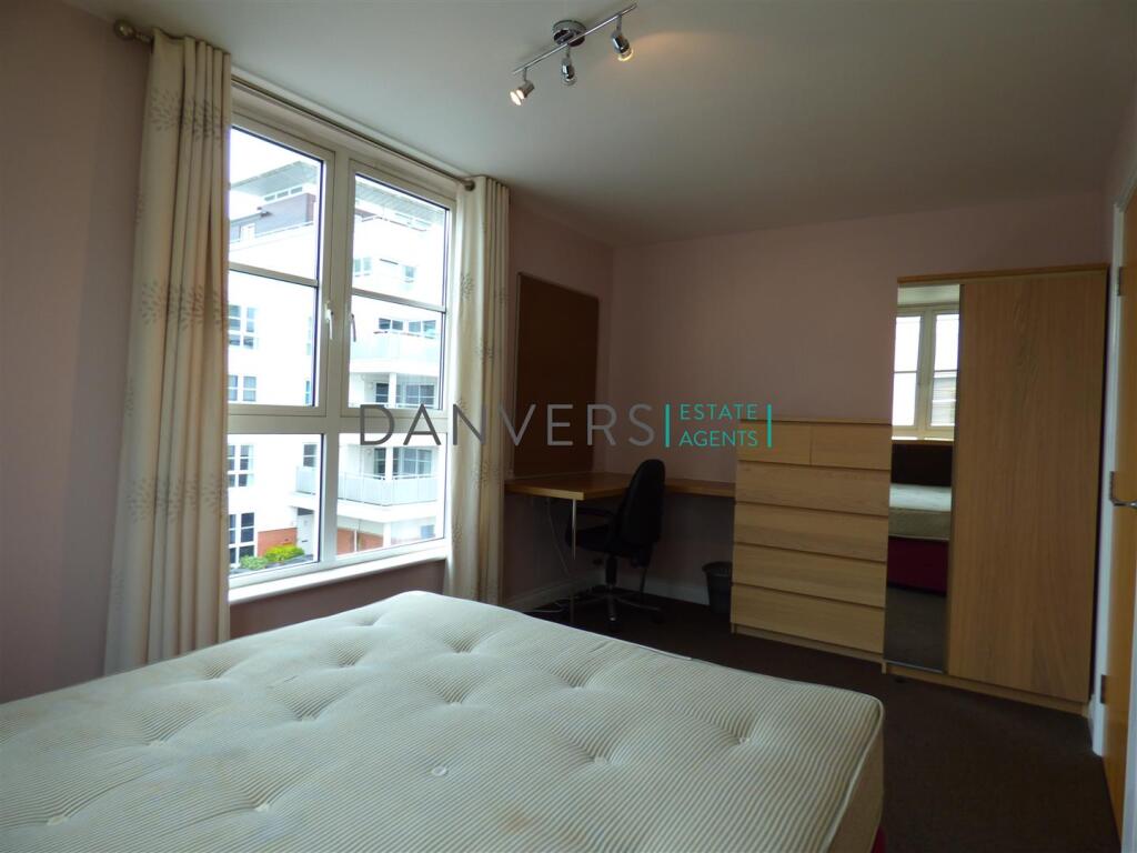 House in Leicester, City of Leicester - View 2