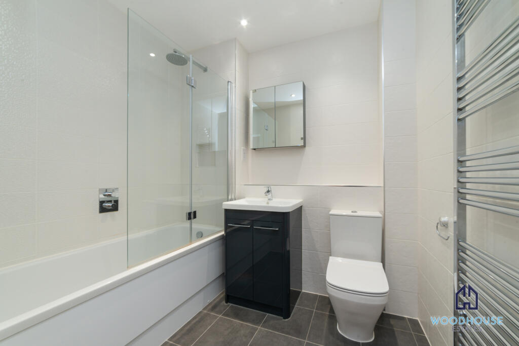 Apartment in Enfield - View 5