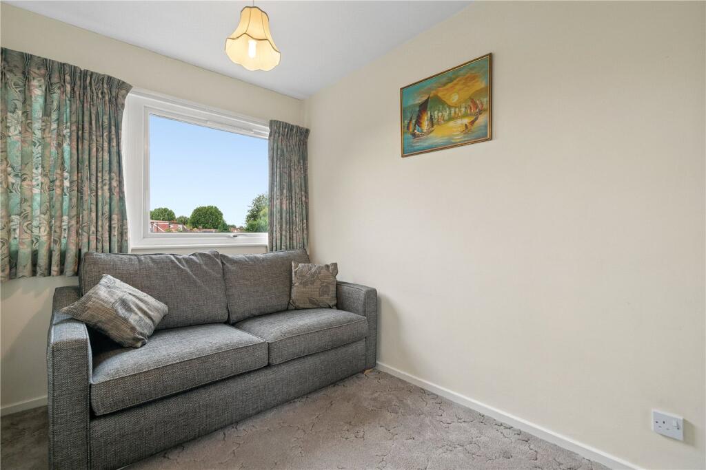 Apartment in London, Strawberry Hill - More