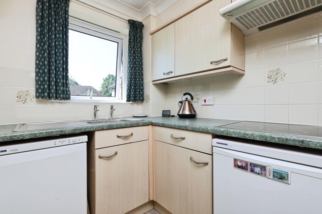 Sutton Court, Bingley - View 4