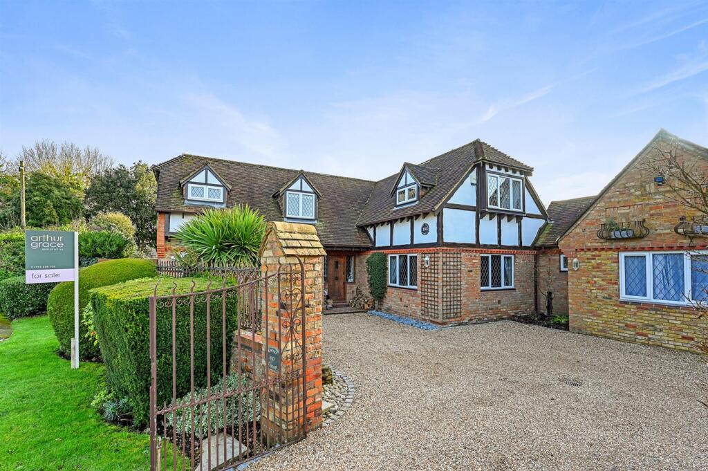 Main image of property: Denham Lane, Chalfont St. Peter, SL9