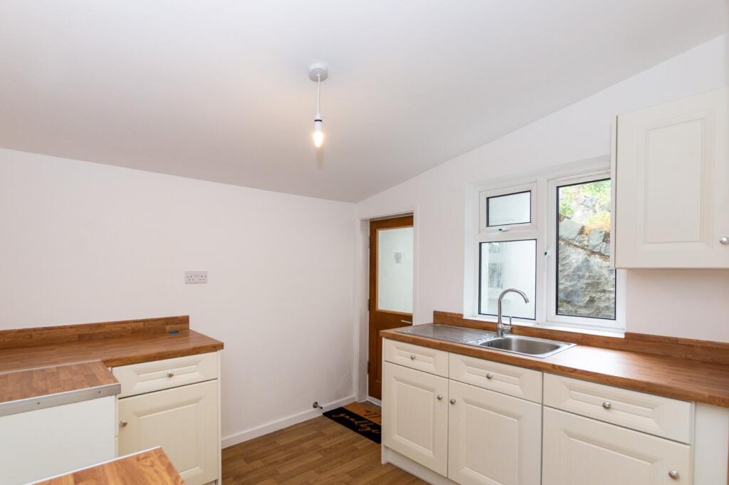 David Street, Penmaenmawr, Conwy, LL34 photo 3