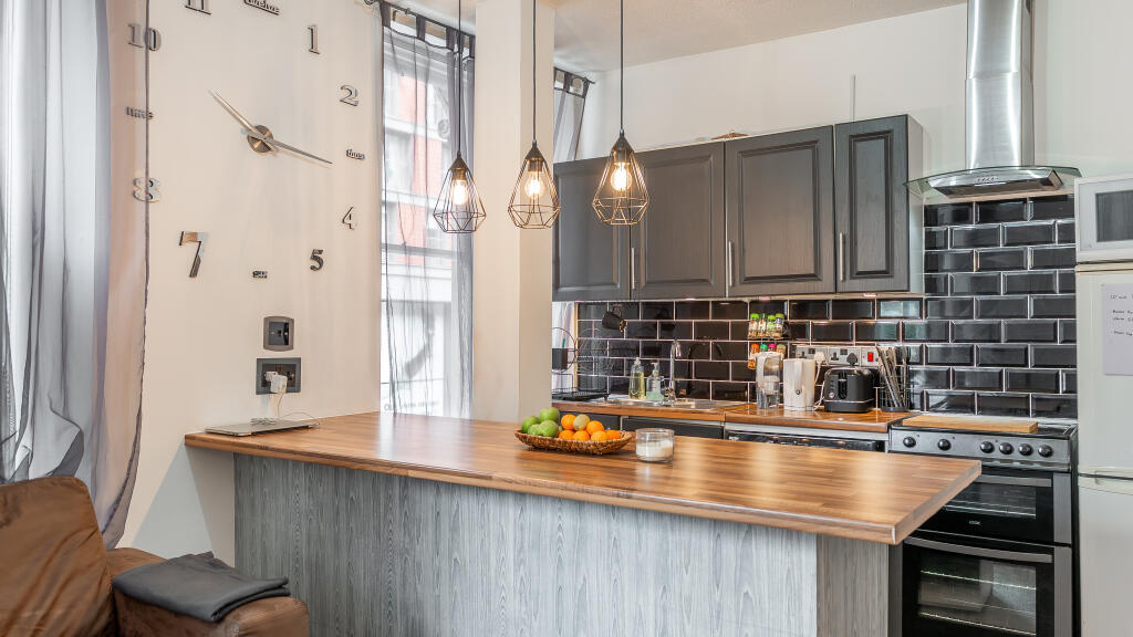 Apartment in Glasgow - View 5