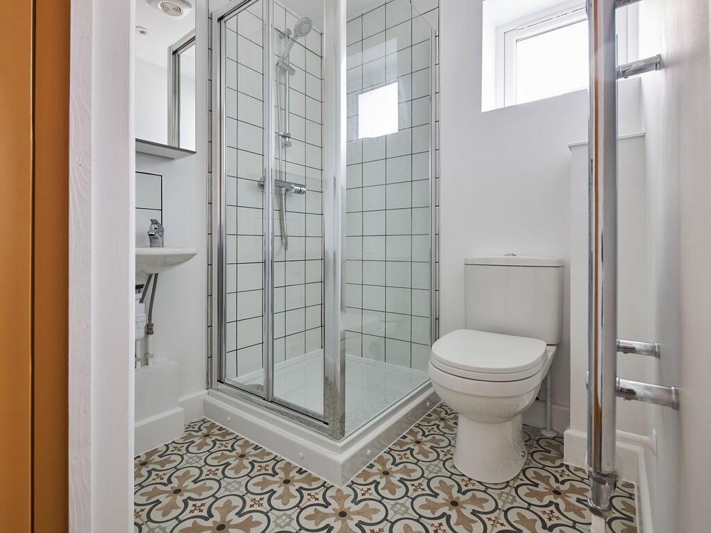 House in Ashford, Repton Park South, South Ashford - View 5