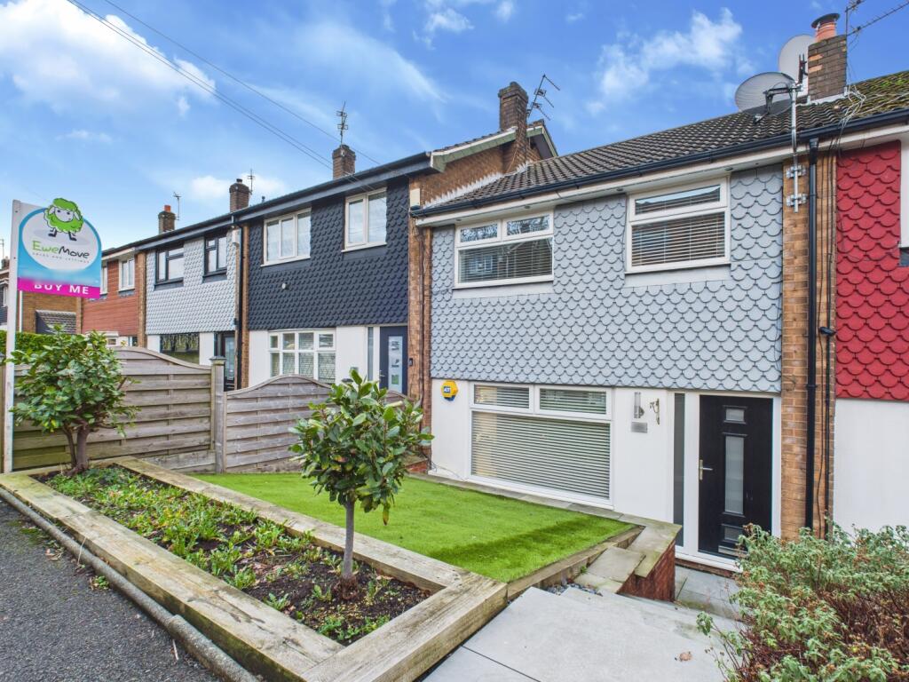 Main image of property: Mendip Close, Royton, Oldham, OL2 5EY